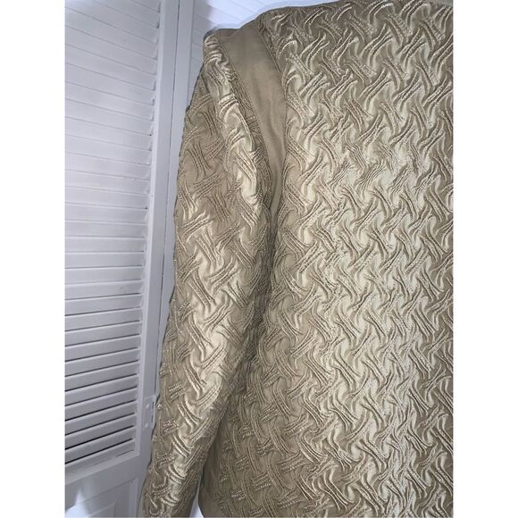 Vintage Saks Fifth Avenue Textured Quilted Button Down Jacket - Picture 4 of 16